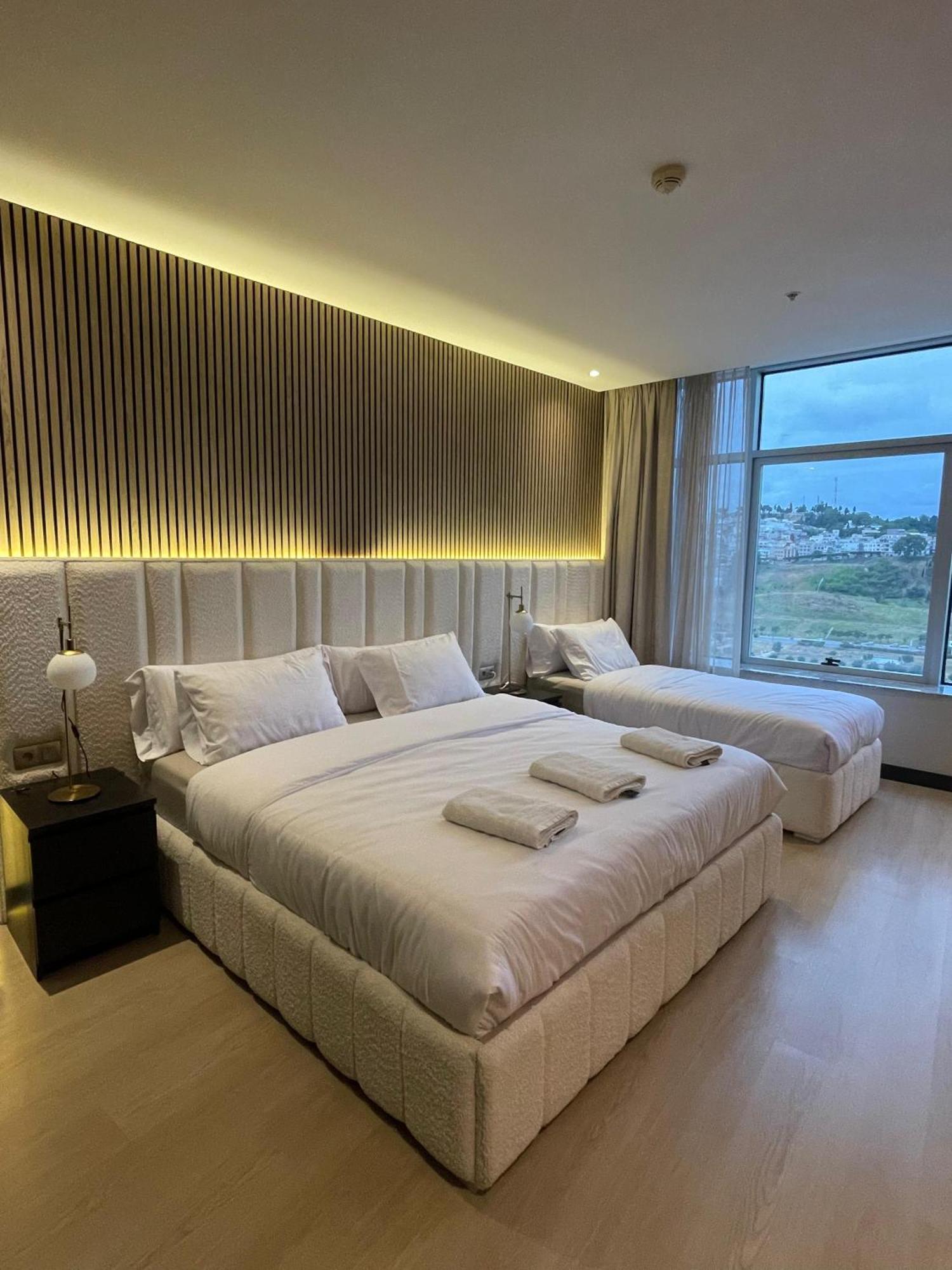 Tanger Hilton Penthouse 15 Apartment Bagian luar foto